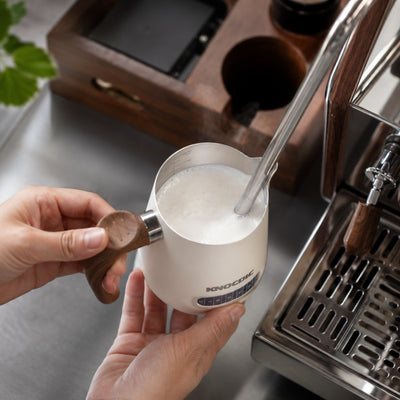 600ml Milk Frothing Pitcher with Thermometer - Knocdic